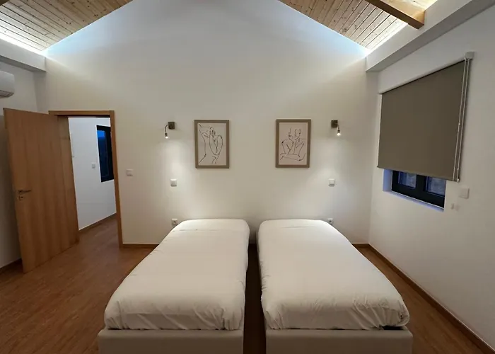 Апартаменты Quinta Do Codecal *